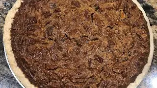 Caramel pecan pie