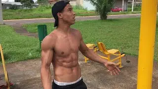 TREINO DE CALISTENIA EM PRAÇA PÚBLICA