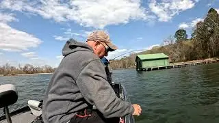 Guntersville Lake Soft chatterbait bite in 20-35mph wind.
