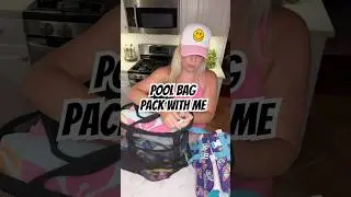 POOL BAG PACK WITH ME 💦 #poolbag #summeressentials #mombag #packwithme