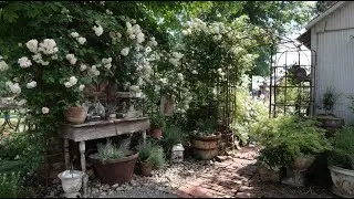 Create Outdoor Living Trends: Designing A Stunning Backyard Garden With Recycled Material Ideas