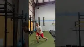 Single Kettlebell Contralateral Reverse Lunge