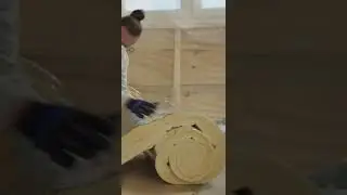 Zelf een Schuin Dak Isoleren aan de Binnenkant 🪚♻️ | #Shorts #duurzaamheid #doehetzelf
