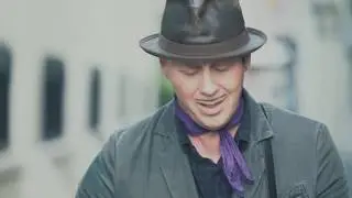 Clint Maedgen/ Hanging On For My Baby&rsquo;s Arms (Official Video)