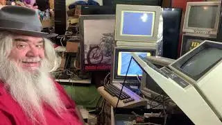 Тестирование монитора Commodore 64 128 Vic-20 1702 C64 C128. Видео из мира Commodore 2025 &mdash; Эпизо...