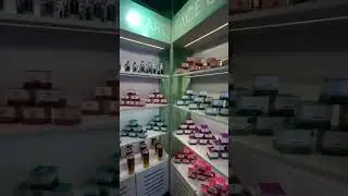 ඔයාගේ skin type එක ගැන හරියටම දැනගෙන shop කරන්න, එන්න අපේ flagship store එකට