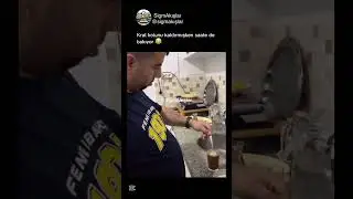 Kadık&ouml;y boğası kahve yapıyor kolunu kaldırmışken saate de bakıyor 😂