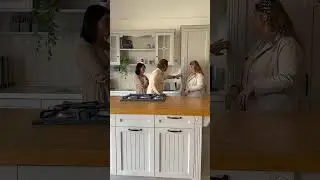 פוד קאסט מדברים אדריכלות ועיצוב פנים-עם קלרה רגן ועמית קדר פרק 42- מנור מטבחים 4