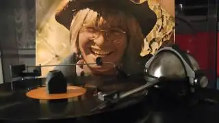 VINYL HQ, JOHN DENVER take me home country roads / 1979 SOVIET RUSSIAN KORVET 038S Klingon turntable