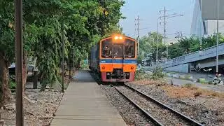 Catching #SRT Trains at Jaran Sanitwong Station, Bangkok 🇹🇭