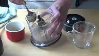 How to Make Your Own Sunflower Seed Butter