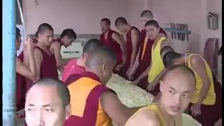 Sera Jey monks preparing meals