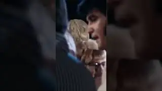 Elvis Presley kissing girls in 1970