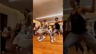 Shahid Kapoor, Varun Dhawan and Tiger Shroff dancing together with incredible energy #shahidkapoor