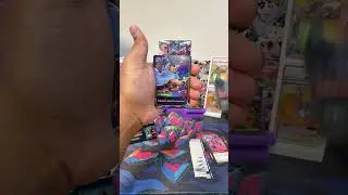 New #leagueoflegends  TCG is here! 💥 First #riftbound  pack &mdash; wish me luck 🍀 #cardopening