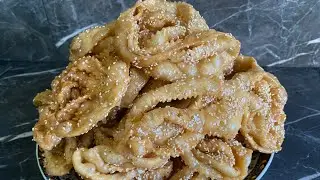 Chebakia - marokkanisches Honiggeb&auml;ck mit Sesam / Chebakia - Moroccan honey pastry with sesame