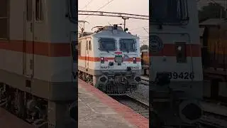 KJM WAP-7 16214 HUBBALLI TO ARSIKERE EXPRESS #wap7 #train #railway #indianrailways