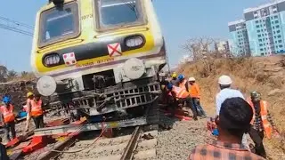 Restoration work for Derailed Mumbai Local Train, Hydraulic Jack in Operation - Vlog 15