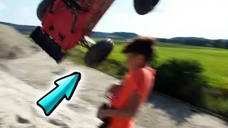 Kind wird fast von RIESEN RC AUTO ERWISCHT 😱!