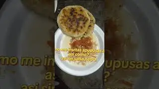 ricas pupusas con salsa negra