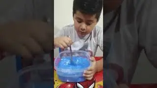 Experimento de Fluido No Newtoniano - Dylan Burgos, aula Midzuiro 5 a&ntilde;os