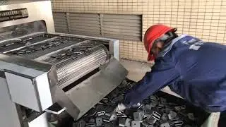 How does the sheet metal parts pass-through ultrasonic cleaner  remove oil and contamination?