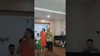 dr. James Mandolang & drg. Lily Mandolang- (There will be Peace in the Valley for Me) 
