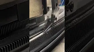 How a knitting machine works!