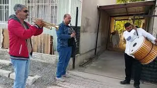 Klarnet davul ve trombetle karşılama