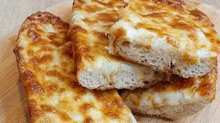 KNOBLAUCH-K&Auml;SEBROT MIT OFENKNOBLAUCH - KRUH SA PEČENIM BIJELIM LUKOM I SIROM