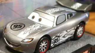 Disney Store Silver Hot Rod Lightning McQueen CHASE Diecast, World of Cars House of Body Art 2013
