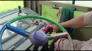 5 year old A grade pressure horn  good working in bus ..