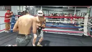 WK8 Powerhouse Boxing club Ruben sparring at New Wave BC