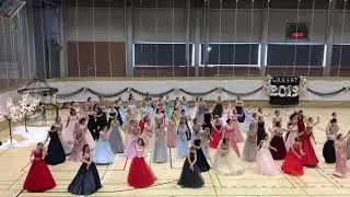 Kajaanin lukion wanhat 2019 oma tanssi. Финляндия бал, танец