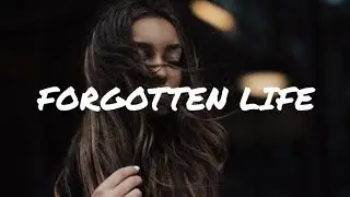 Matt Komo - A Forgotten Life (Lyrics)