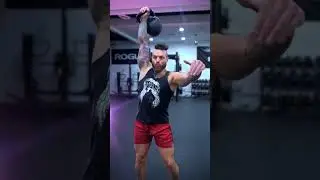 Heavy #kettlebell Snatch & Lunge at Viala Training in Kelowna BC
