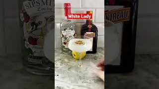 The perfect egg white gin cocktail! (How to make a White Lady cocktail)