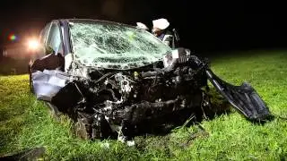 Verkehrsunfall in Nenzing: Lenker lebensgefährlich verletzt