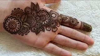 Simple stylish design #henna #creativehenna #mehndidesign #like #shere #subscribe #comment 