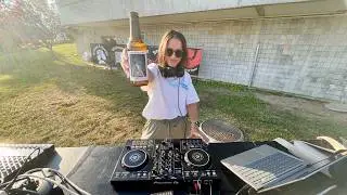 Sunset Deep House Mix For A Beer With Friends