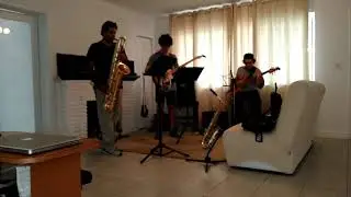 low Bb baritone sax
