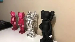 Kaws Holiday Space Silver (Unboxing)