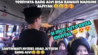 PENGAMEN ANYER// BANG ALVI TANTANG SANTRIWATI CANTIK DUET NADHOM ALFIYAH 🤣😍😍