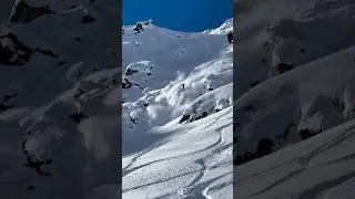 When things go WRONG 🤯 SURVIVAL MODE skiing! #avalanche #freeride #skiing #powder