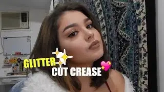 GLITTER CUT CREASE//HOLIDAY MAKEUP TUTORIAL - Mavivi10