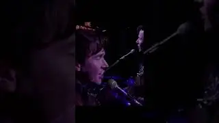 &ldquo;Rich Girl&rdquo; (Hall & Oates cover) by James Alexander live at SOUL SUNDAYS, Den Devine..
