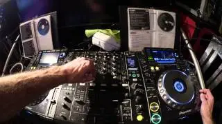DJ TUTORIAL MIXING AN OLD SCHOOL DISCO TUNE IN TO HOUSE MUSIC By ellaskins the DJ Tutor