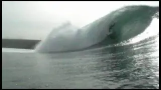 SURFING REDONDO BEACH BREAKWALL CONCRETE JUNGLE.mov
