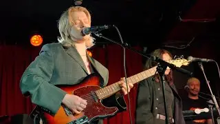 Rosie Frater-Taylor - Give & Take (Live At The Half Moon)