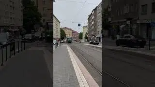 Linja 2 saapuu t&ouml;&ouml;l&ouml;ntorille